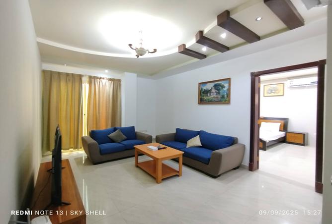 957621 - Property Image 2