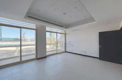 Duplex - 3 Bedrooms - 5 Bathrooms for sale in Reef Island - Capital Governorate