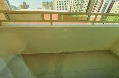 Apartment - 3 Bedrooms - 3 Bathrooms for rent in Al Juffair - Capital Governorate