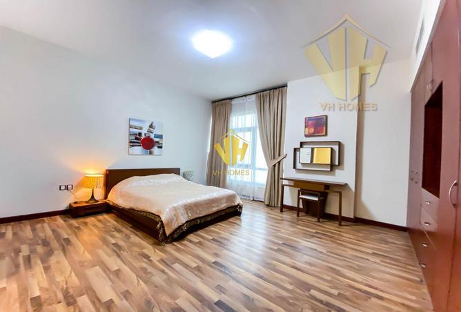956277 - Property Image 3