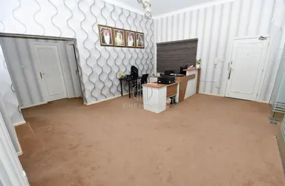 Living Room image for: Office Space - Studio - 2 Bathrooms for rent in Adliya - Manama - Capital Governorate, Image 1