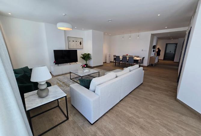 963486 - Property Image 2