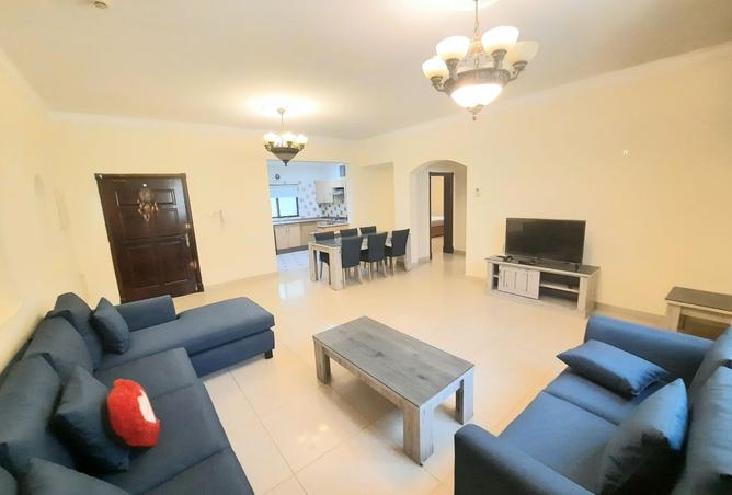 963774 - Property Image 2