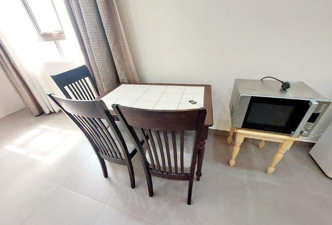 958229 - Property Image 2