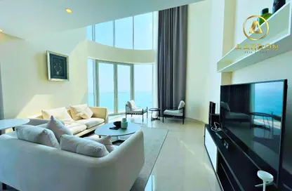 Duplex - 3 Bedrooms - 3 Bathrooms for rent in Al Juffair - Capital Governorate