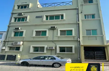 Villa - 3 Bedrooms - 3 Bathrooms for sale in Isa Town - Central Governorate