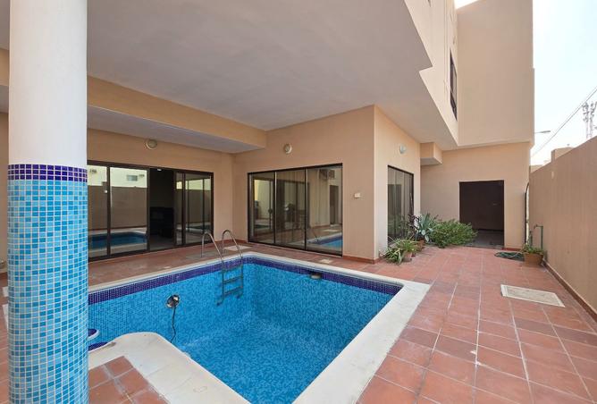 984379 - Property Image 2