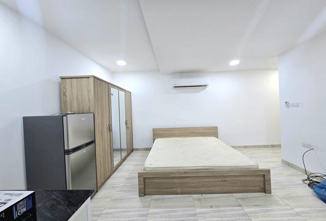 973207 - Property Image 2