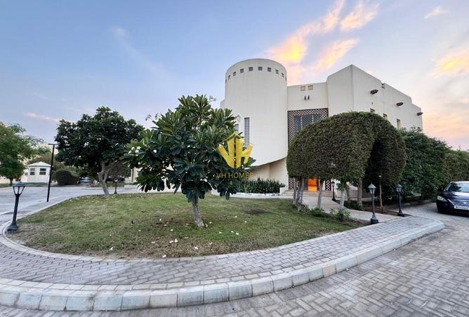 980942 - Property Image 2