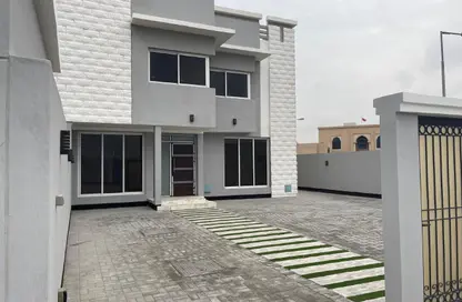 Villa - 4 Bedrooms - 5 Bathrooms for rent in West Riffa - Riffa - Southern Governorate