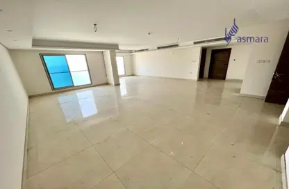 Empty Room image for: Apartment - 3 Bedrooms - 5 Bathrooms for sale in Hidd - Muharraq Governorate, Image 1