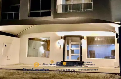 Villa - 5 Bedrooms - 5 Bathrooms for sale in Tubli - Central Governorate