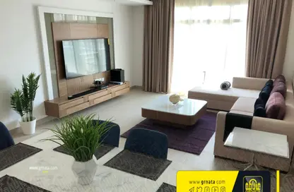 Living Room image for: Apartment - 3 Bedrooms - 3 Bathrooms for sale in Al Juffair - Capital Governorate, Image 1