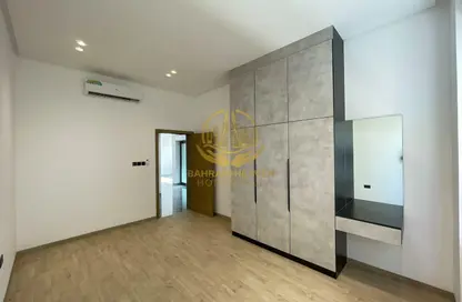 Apartment - 2 Bedrooms - 2 Bathrooms for rent in Segaya - Manama - Capital Governorate