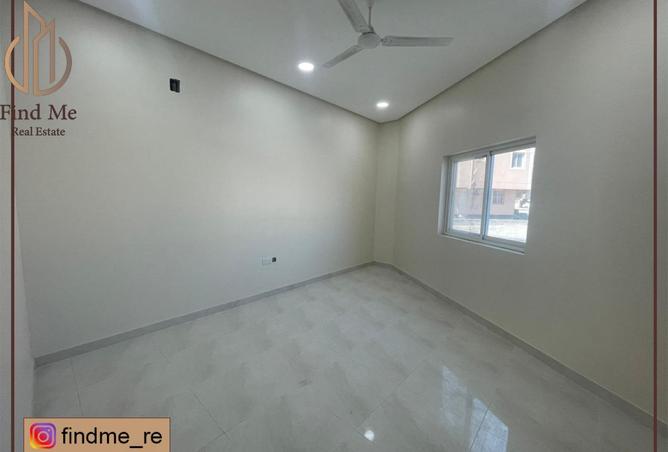 966320 - Property Image 2