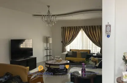 Apartment - 5 Bedrooms - 6 Bathrooms for sale in Tubli - Central Governorate