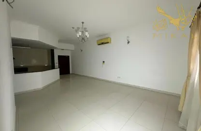 Apartment - 2 Bedrooms - 2 Bathrooms for rent in Busaiteen - Muharraq Governorate