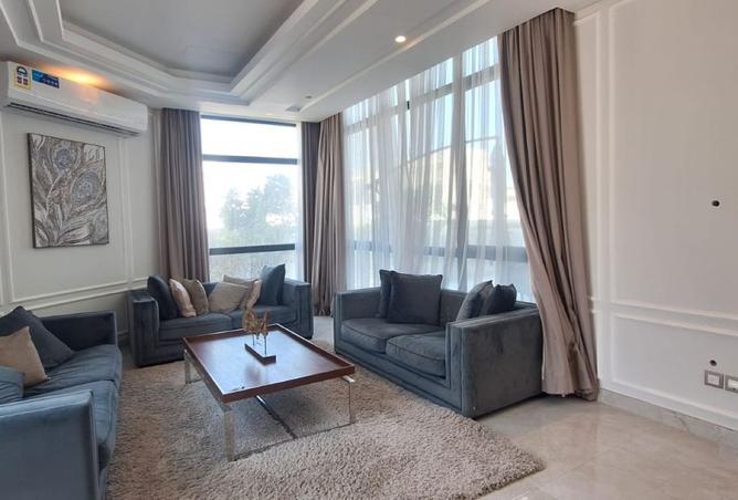 971084 - Property Image 2