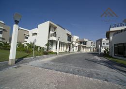 Villa - 5 bedrooms - 6 bathrooms for rent in Zallaq - Southern Governorate
