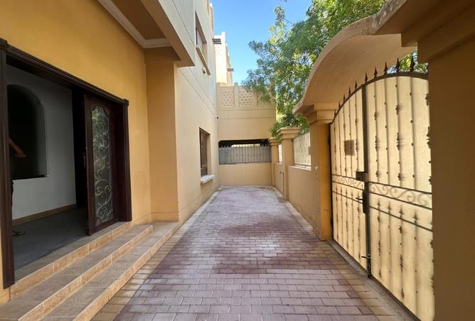 968155 - Property Image 3