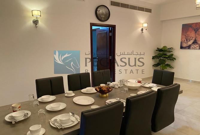 842401 - Property Image 3