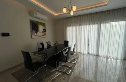 Villa - 3 Bedrooms - 4 Bathrooms for rent in Janabiya - Northern Governorate