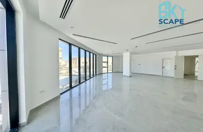 Office Space - Studio - 2 Bathrooms for rent in Segaya - Manama - Capital Governorate