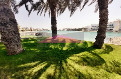 Villa - 4 Bedrooms - 4 Bathrooms for sale in Tala Island - Amwaj Islands - Muharraq Governorate