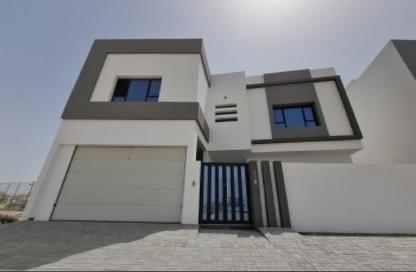 Villa - 3 Bedrooms - 5 Bathrooms for sale in Sanad - Central Governorate