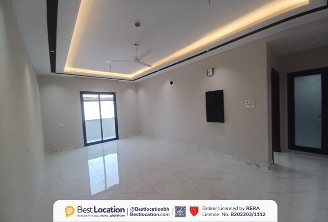 929648 - Property Image 2