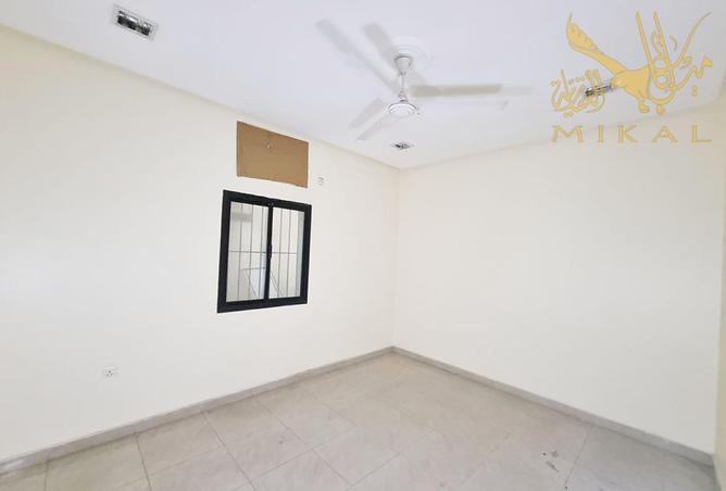 968235 - Property Image 2