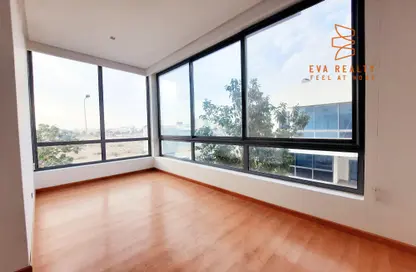 Villa - 5 Bedrooms - 4 Bathrooms for rent in Zinj - Manama - Capital Governorate