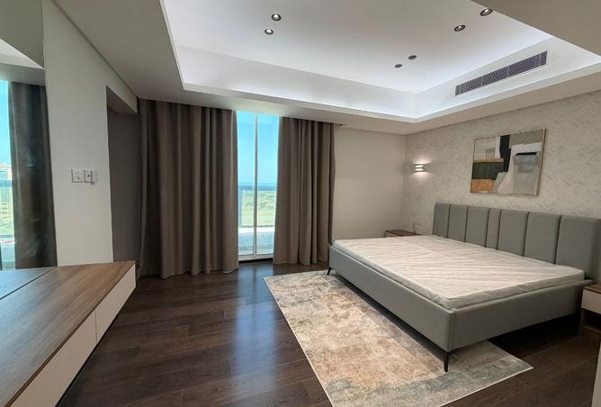 974044 - Property Image 2