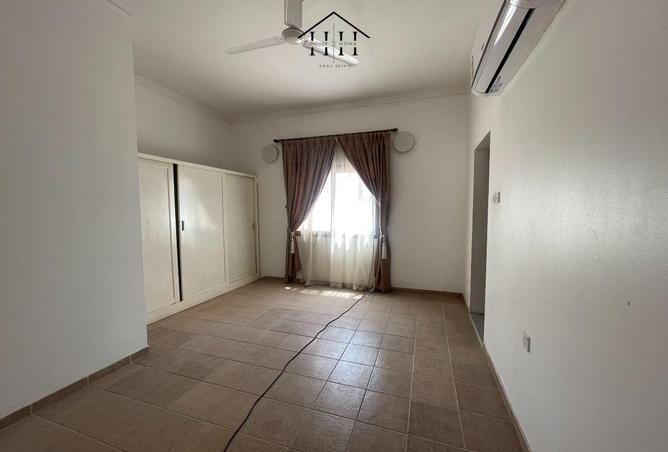 951921 - Property Image 2