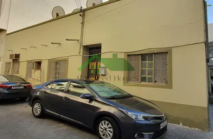 Villa - 6 Bedrooms - 4 Bathrooms for rent in Muharraq - Muharraq Governorate