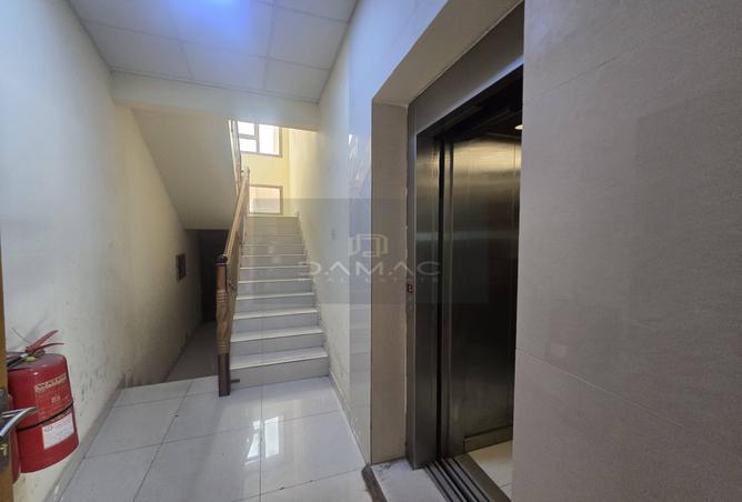 963566 - Property Image 3