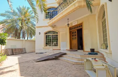 Villa - 7 Bedrooms for rent in Mahooz - Manama - Capital Governorate