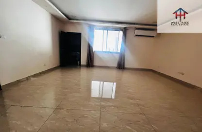 شقة - 2 غرف نوم - 3 حمامات للايجار في توبلي - المحافظة الوسطى