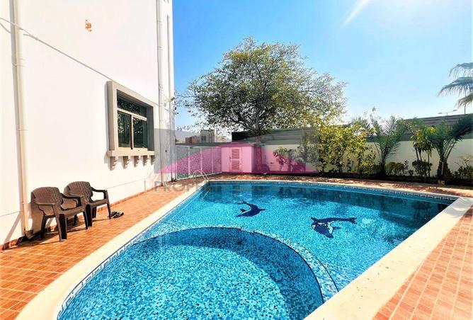 970592 - Property Image 2