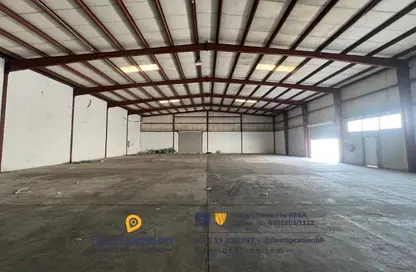 Warehouse - Studio - 4 Bathrooms for rent in Sitra - Central Governorate