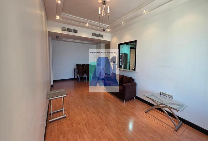 956653 - Property Image 2