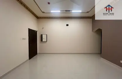 Apartment - 2 Bedrooms - 2 Bathrooms for rent in Busaiteen - Muharraq Governorate