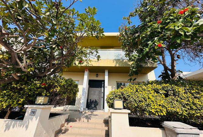 979266 - Property Image 2