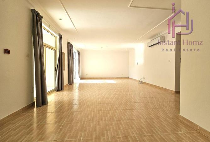 955484 - Property Image 2