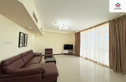 Apartment - 2 Bedrooms - 2 Bathrooms for rent in Um Al Hasam - Manama - Capital Governorate
