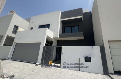 Villa - 3 Bedrooms - 5 Bathrooms for sale in Busaiteen - Muharraq Governorate