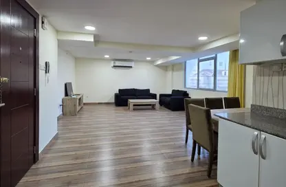 Apartment - 2 Bedrooms - 2 Bathrooms for rent in Al Juffair - Capital Governorate