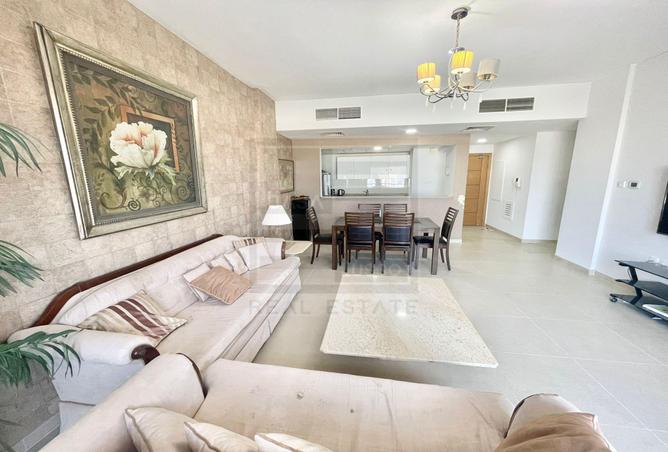 963188 - Property Image 2
