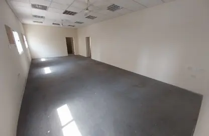 Office Space - Studio - 1 Bathroom for rent in Um Al Hasam - Manama - Capital Governorate