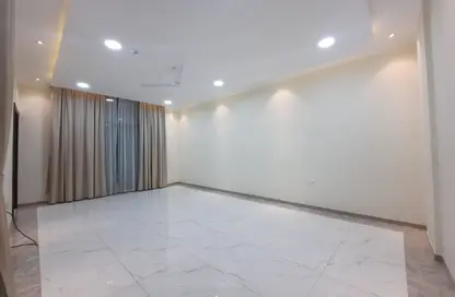 Apartment - 2 Bedrooms - 3 Bathrooms for rent in Hidd - Muharraq Governorate